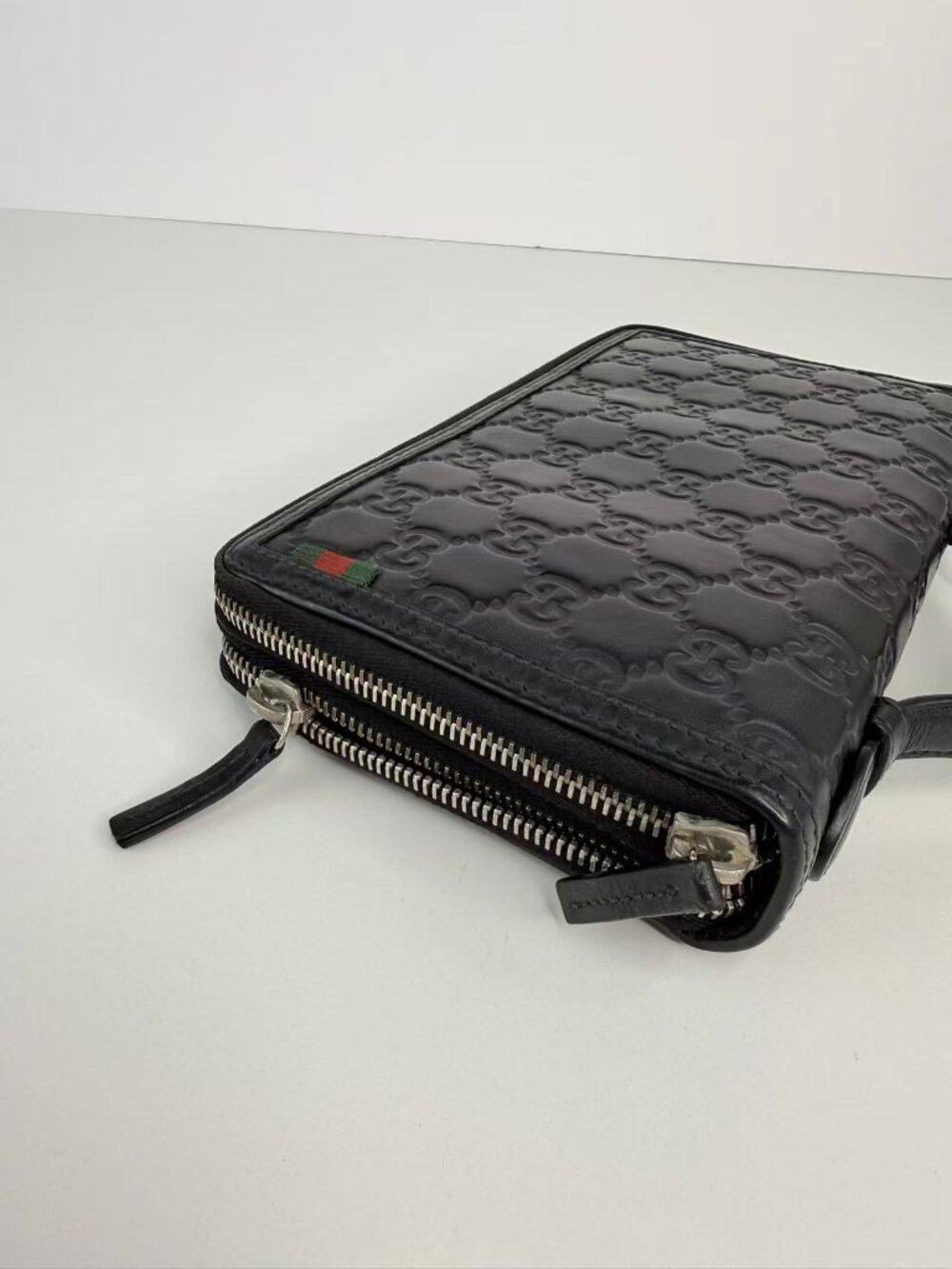Gucci Signature GG Embossed Leather Zip Around Travel Organizer Clutch Wallet - Picture 6 of 10